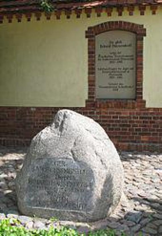Hausendorff-Gedenkstein Hausendorff-Gedenkstein