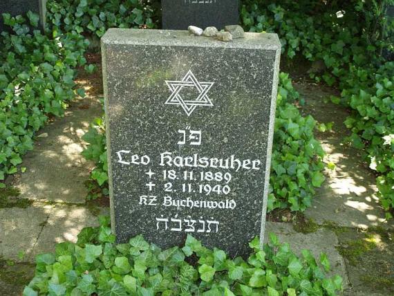 smooth granite with white star of David