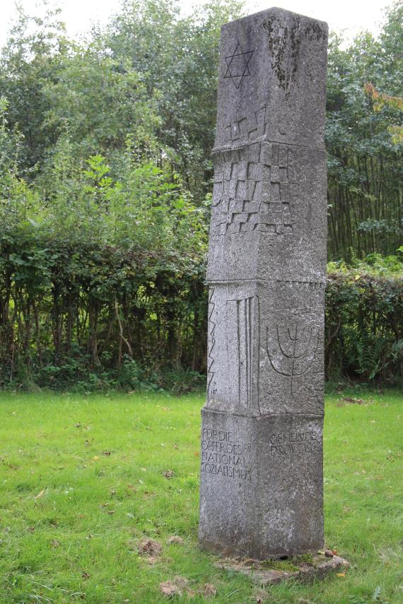 Memorial in memory of the Jewish fellow citizens of Drove