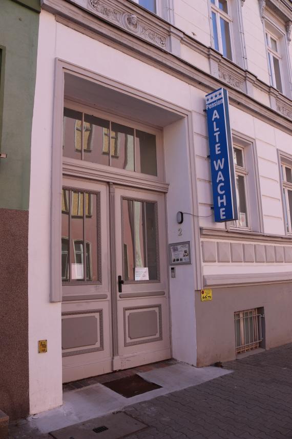 After the deportation of all Jewish residents, the house was used by the city of Magdeburg. Today it is home to the 4-star "Alte Wache" guesthouse.