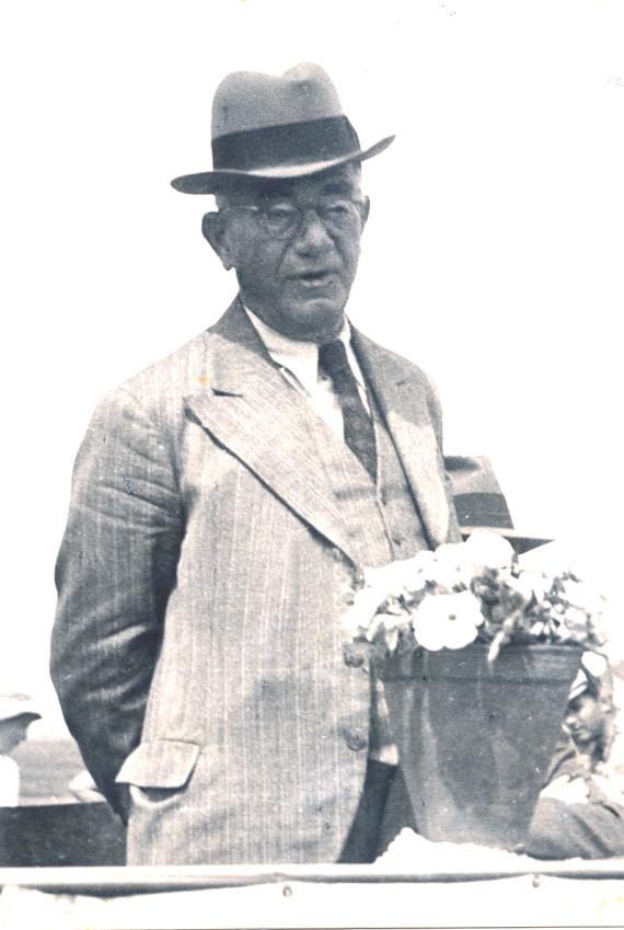 Arthur Ruppin in Moschav Beit Yitzhak-Sha'ar Hefer, Palestine (before 1943). As a representative of "practical Zionism" he remained controversial throughout his life because of his closeness to "eugenics".