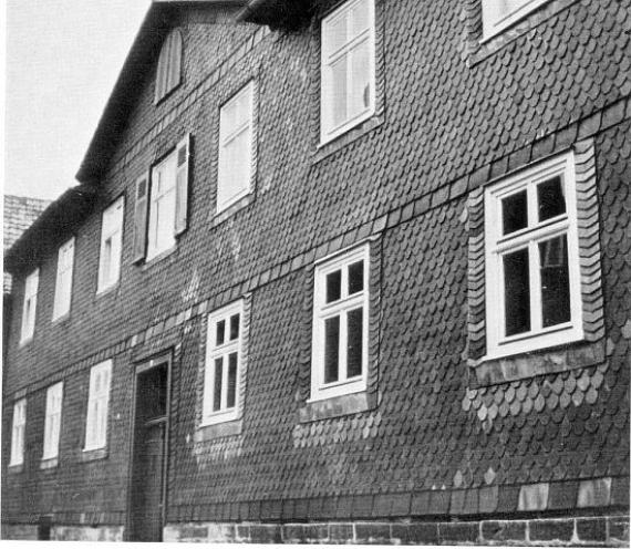 Black and white photograph of the old synagogue from before 1970