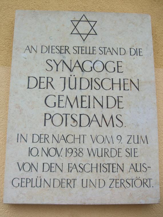 Memorial plaque