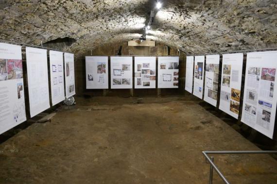 Vaulted cellar from the 13th century with information panels