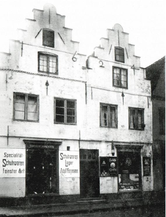 Tobacco and shoe store Heymann