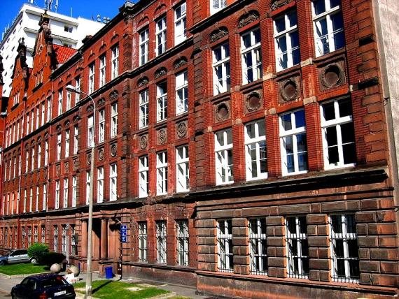 Foto vom Gebäude der Viktoria-Schule.