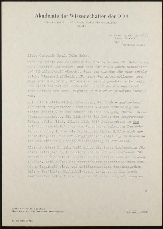 Die Bilder enthalten einen auf der Schreibmaschine geschriebenen Text, in dem Lola Zahn zum Geburtstag gratuliert wird. 
