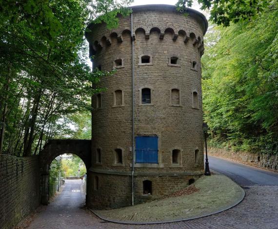 The tower is part of the Luxembourg Fortress and was the last building erected before its dismantling in 1867.