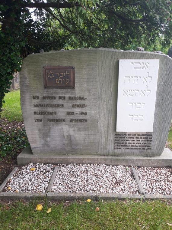 Memorial stone in honor of the victims of National Socialist tyranny