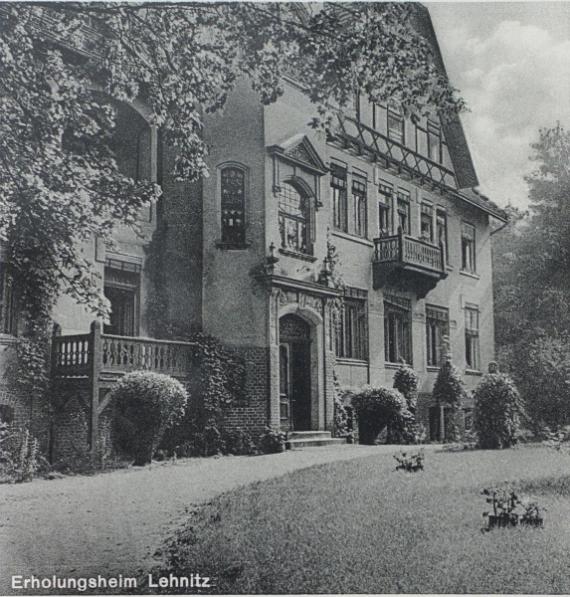 Exterior view of the Jewish recreation home Lehnitz, ca. 1934