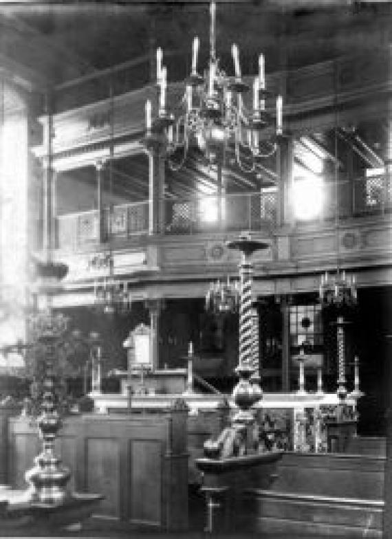 Interior view of Halberstadt community synagogue (around 1920)