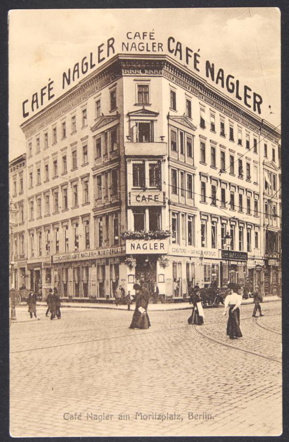 A corner house at the turn of the century. This house was the Café Nagler.