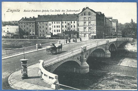 Historical picture postcard of Liegnitz - Emperor Frederick Bridge ( in place of the Judensteg ), - sent on May 4, 1905