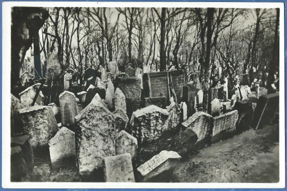 Ansichtskarte Prag - Grabmal-Gruppe am alten jüdischen Friedhof - aus der Zeit um 1915-1925