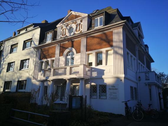Die Villa Merländer von außen