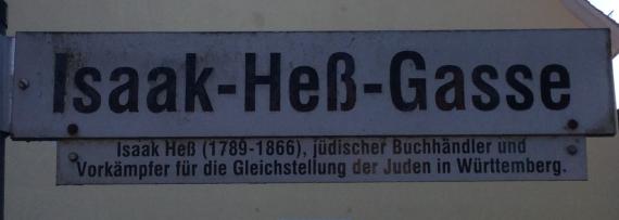 Straßenschild der " Isaak - Heß - Gasse "  in Ellwangen an der Jagst  -  Nahaufnahme