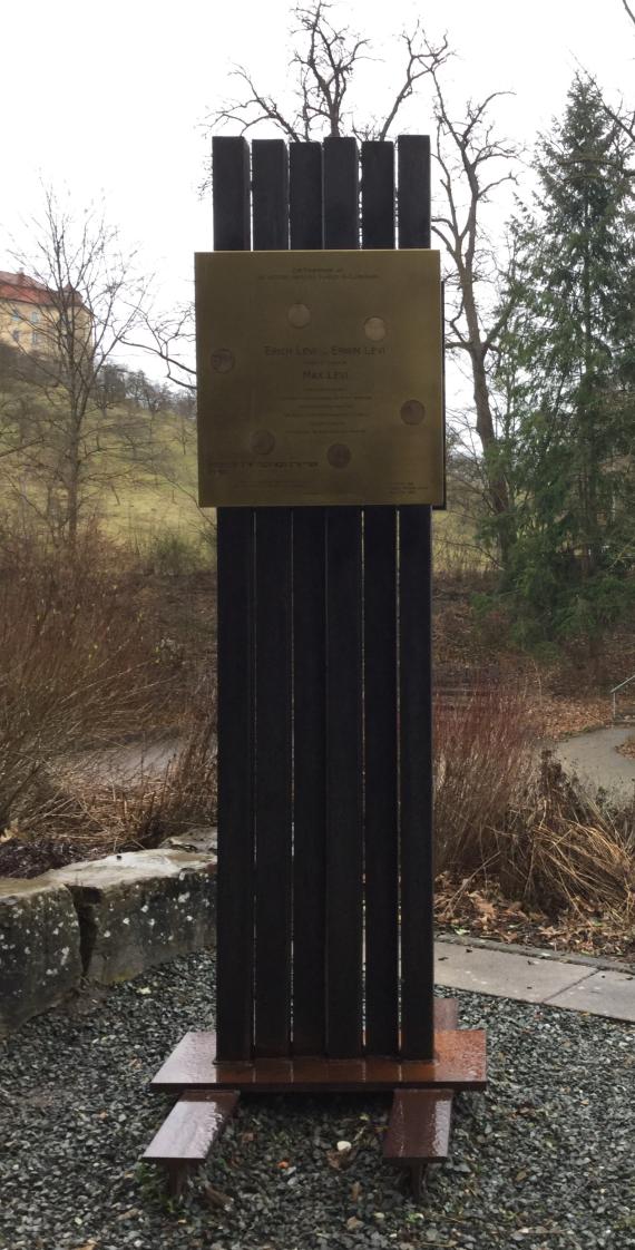 Memorial stele in front of the entrance of the Peutinger Gymnasium in memory of the former students " Erich, Erwin and Max Levi ".