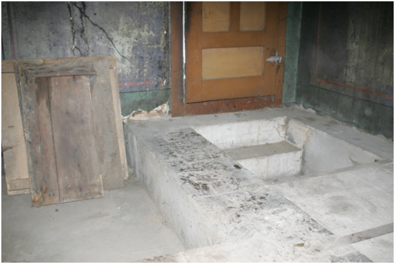 The mikvah discovered in 1995