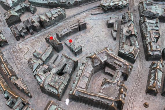 Blick auf die Erfurter Altstadt zwischen Rathaus und Gera