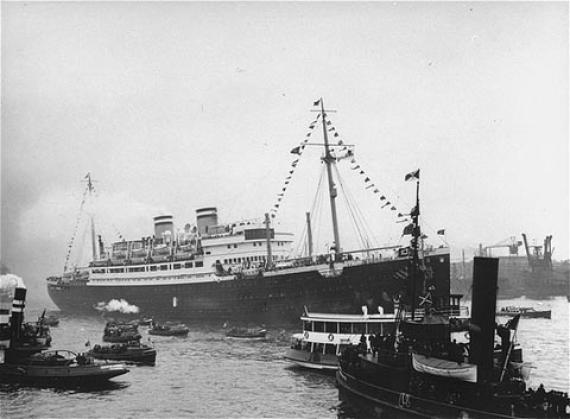 Die St. Louis im Hafen von Havanna