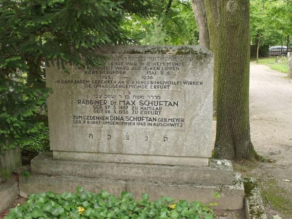 Gravestone of the Erfurt rabbi Dr. Max Schüftan