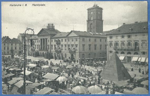 Ansichtskarte Karlsruhe - Marktplatz mit dem Ausstattungsgeschäft A.H.Rothschild - aus der Zeit um 1910