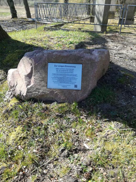 Gedenkstein 2015