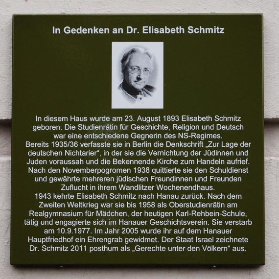 Gedenktafel am Geburtshaus von Elisabeth Schmitz in Hanau, Corniceliusstraße 16