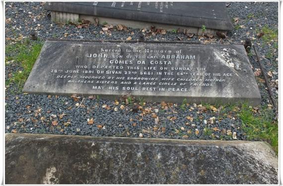 English inscription on a gravestone, close up