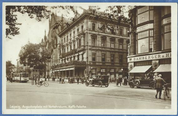 Picture postcard Leipzig around 1925 - Augustusplatz with traffic tower, coffee Felsche and the department store Bamberger & Hertz