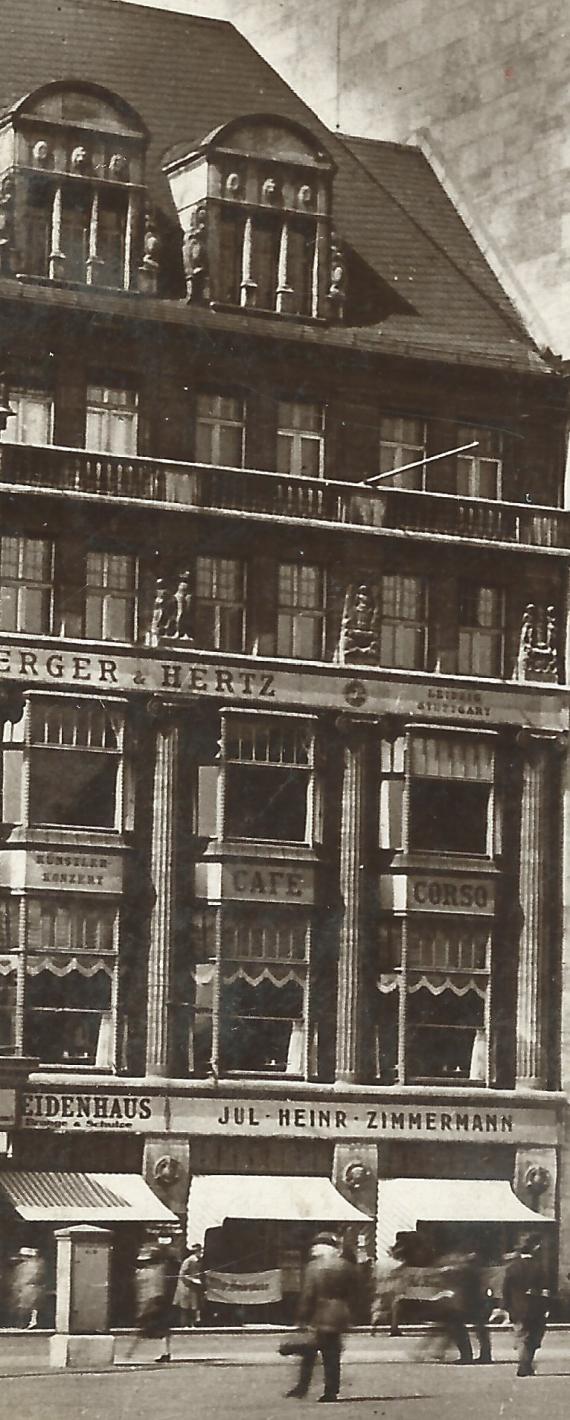 Ansichtskarte Leipzig, Hochhaus am Augustusplatz Alte Ansichtskarte Leipzig, Hochhaus am Augustusplatz aus den Jahren 1928 - 1930 - Ausschnittvergrößerung Kaufhaus Bamberger & Hertz