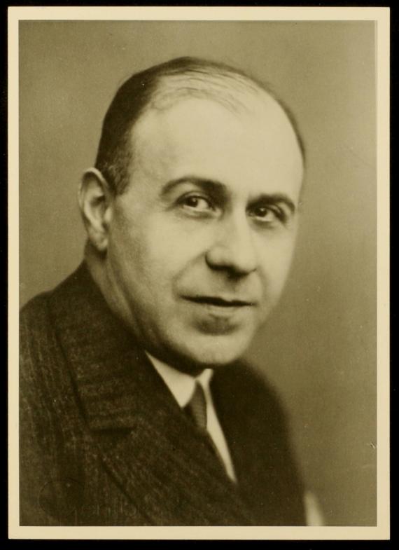 black.white portrait photo of Erich Lichtenstein