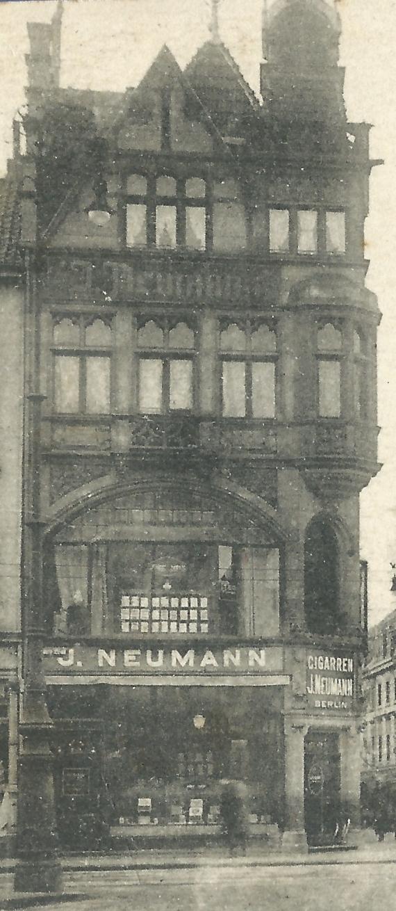 Old picture postcard of Düsseldorf - Monument de 1870-1871 - from around 1920 - with the " Cigar store J. Neumann " - detail enlargement Cigar store J. Neumann