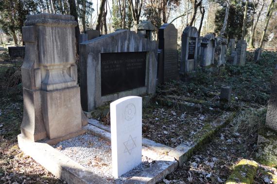 Gravestone with Star of David.