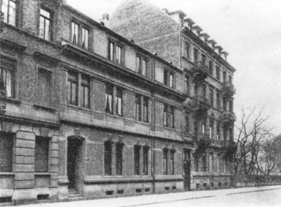 Häuserzeile, linkes Haus jüdisches Waisenhaus Mannheim