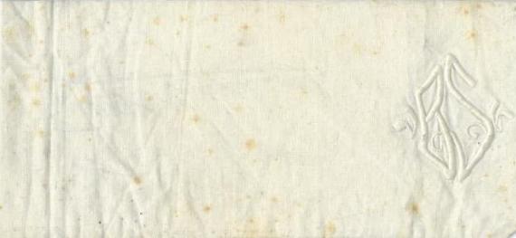 Armbinde von Clara Spaleck geb. Eisenkraft (Rückseite) Man sieht die Rückseite der Armbinde von Clara Spaleck, welche sie mit ihren Initialen "CS" bestickt hat.