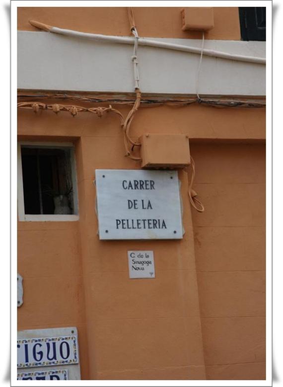 Street of furriers, street sign