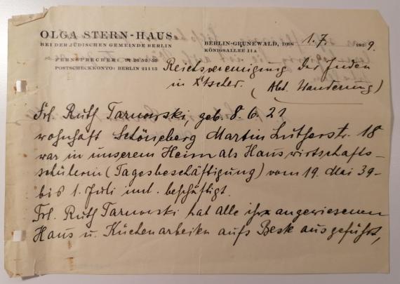 Der erste Teil eines Arbeitszeugnisses für eine junge Hauswirtschaftsschülerin, die 1939 im Olga Stern-Haus tätig war.