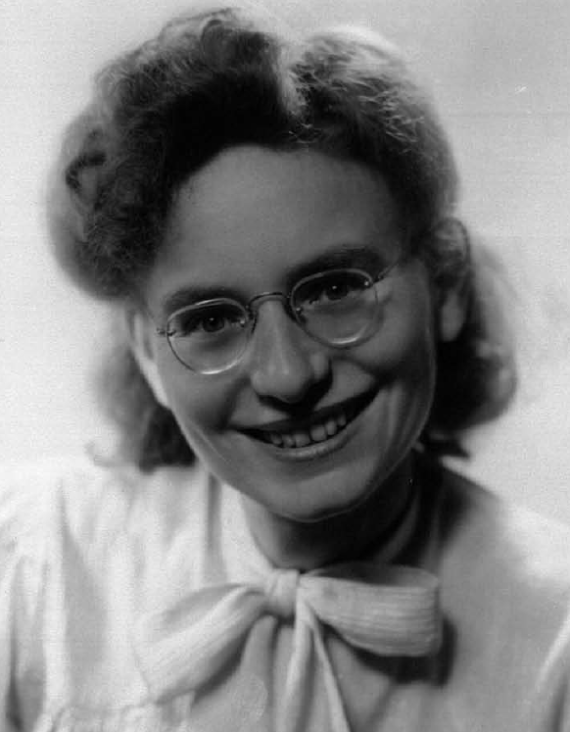 Black and white portrait photograph of Trude Schiff, 40s