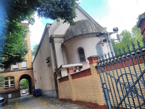 Seitenansicht der Synagoge