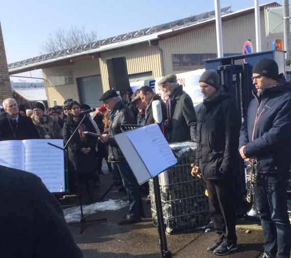 Laying of stumbling stones for Fanny Kahn in Aalen, Oesterleinstraße 10 - Memorial speech for Fanny Kahn