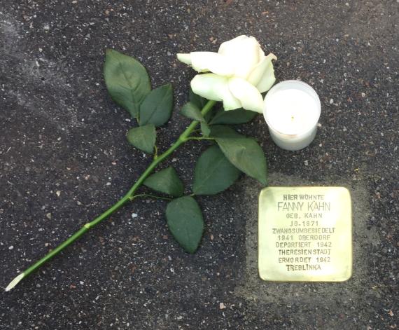 Stolperstein für Fanny Kahn in Aalen, Oesterleinstraße 10 - In Erinnerung - zum ehrenden Gedenken an Fanny Kahn