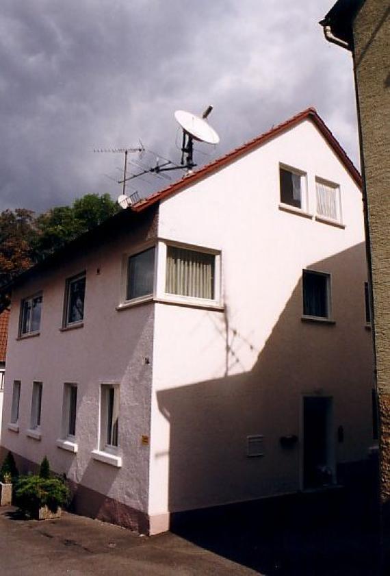 The synagogue in 2003 after conversion into an apartment building