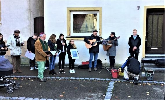  Stumbling stone laying for Sidonie Neuburger in Lauchheim, Hauptstraße 7 on November 21, 2022