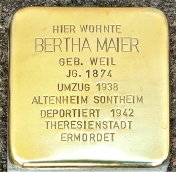 Stolperstein für Berta Maier vor ihrem ehemaligen Wohn- und Geschäftshaus in Lauchheim, Hauptstraße 29