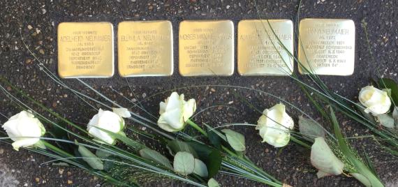 Stolperstein laying on September 20, 2020 for Hanna, Auguste, Adelheid, Blümla and Moses Max Neumaier in front of their birthplace and home in Lauchheim,Hauptstraße 39