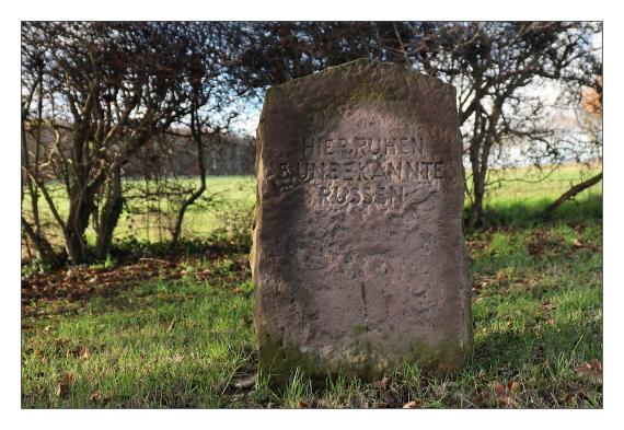 Jüdischer Friedhof Gestorf - Sammelgrab für fünf unbekannte sowjetische Kriegsgefangene/Zwangsarbeiter