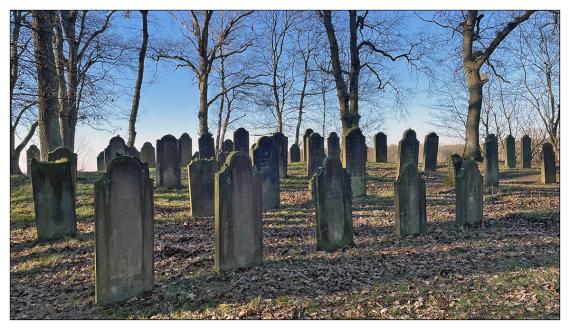 Mazewot - carnie-arched grave stelae