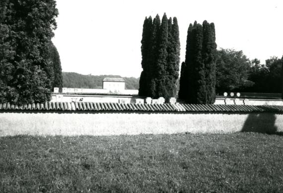 Burghausen concentration camp cemetery - HdBG