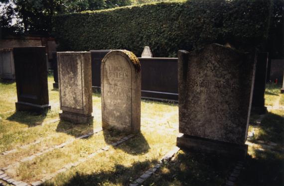 Augsburg-Haunstetten Friedhof - HdBG/Kappner